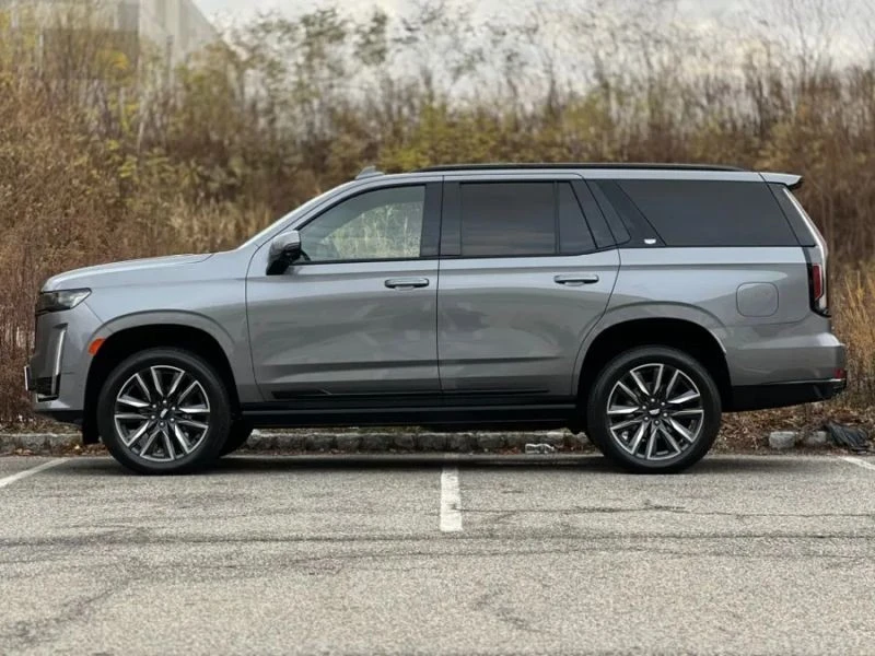 2021 Cadillac Escalade 5th Gen - Image 5 of 12