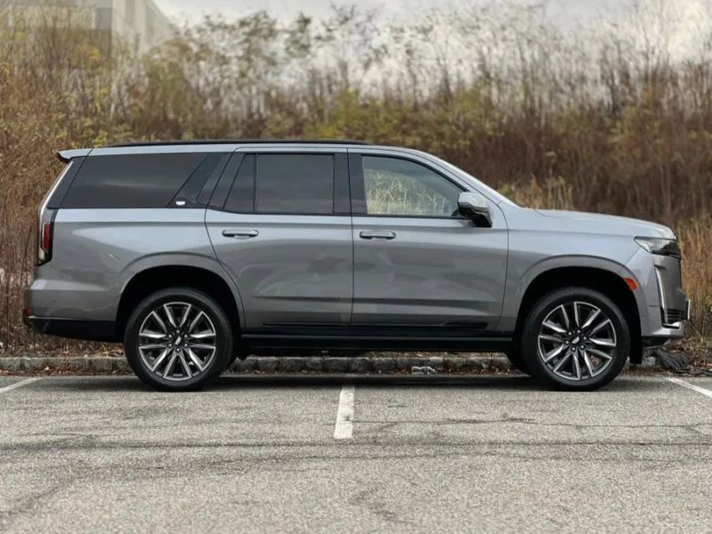 2021 Cadillac Escalade 5th Gen - Image 10 of 12