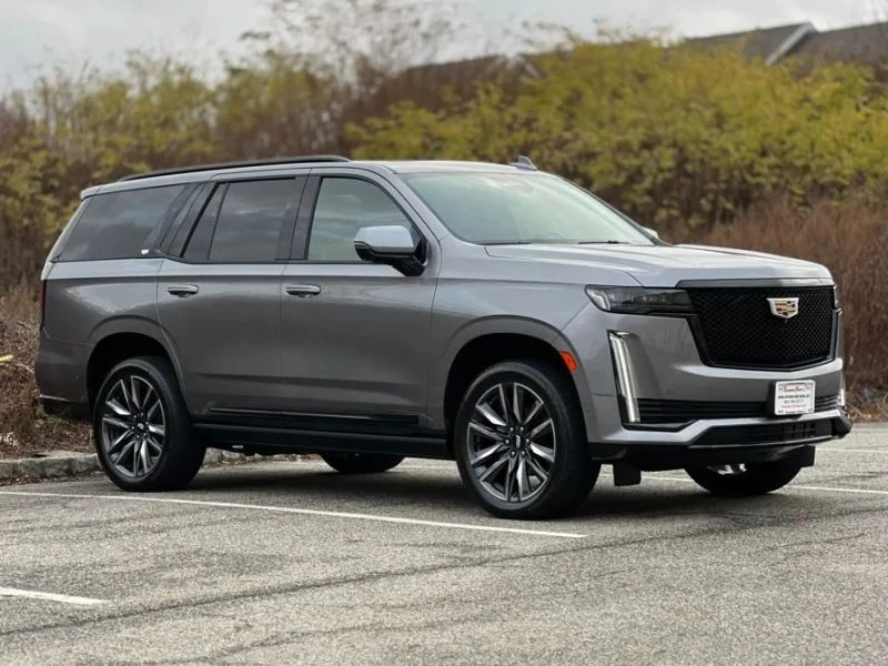 2021 Cadillac Escalade 5th Gen - Image 2 of 12