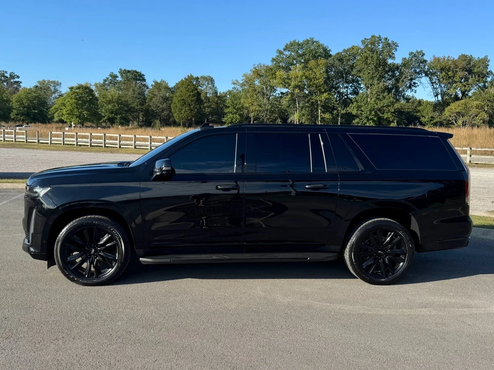2021 Cadillac Escalade 5th Gen - Image 8 of 12