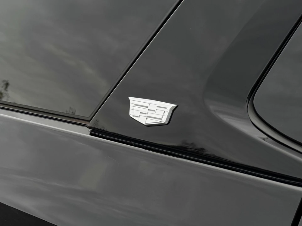 2021 Cadillac Escalade 5th Gen - Image 10 of 12