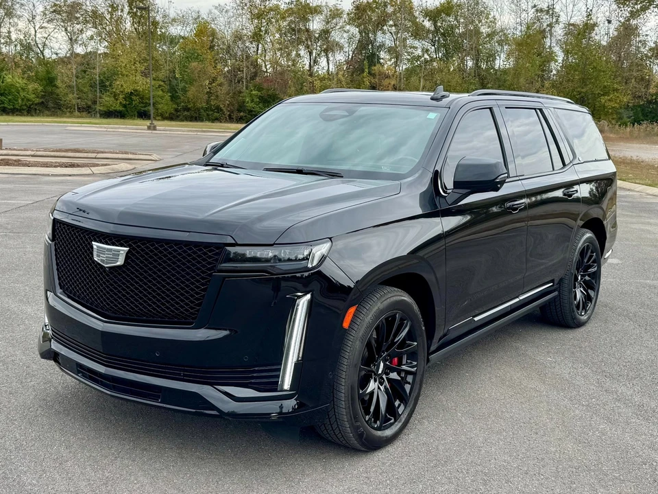 2021 Cadillac Escalade 5th Gen - Image 2 of 12