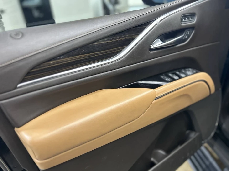 2021 Cadillac Escalade 5th Gen - Image 14 of 21