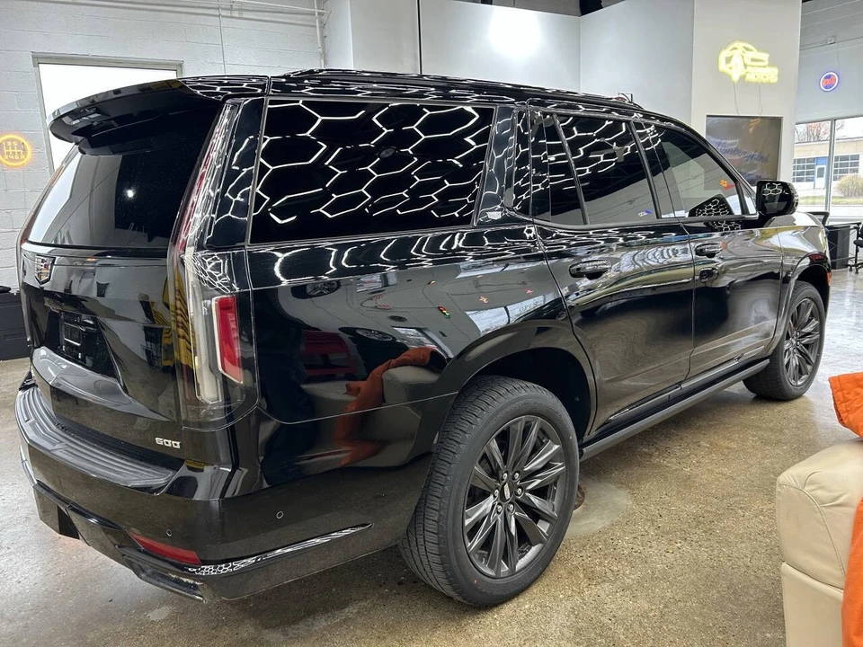 2021 Cadillac Escalade 5th Gen - Image 10 of 21