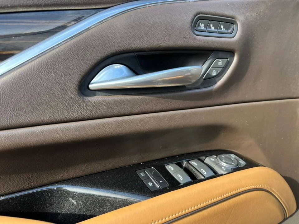 2021 Cadillac Escalade 5th Gen - Image 12 of 21