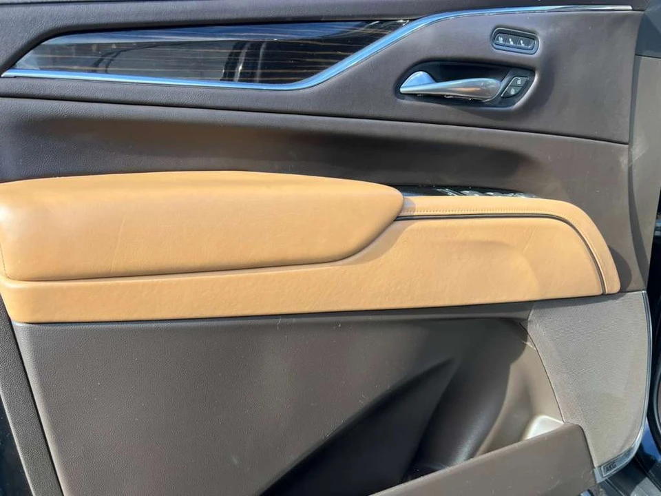 2021 Cadillac Escalade 5th Gen - Image 11 of 21