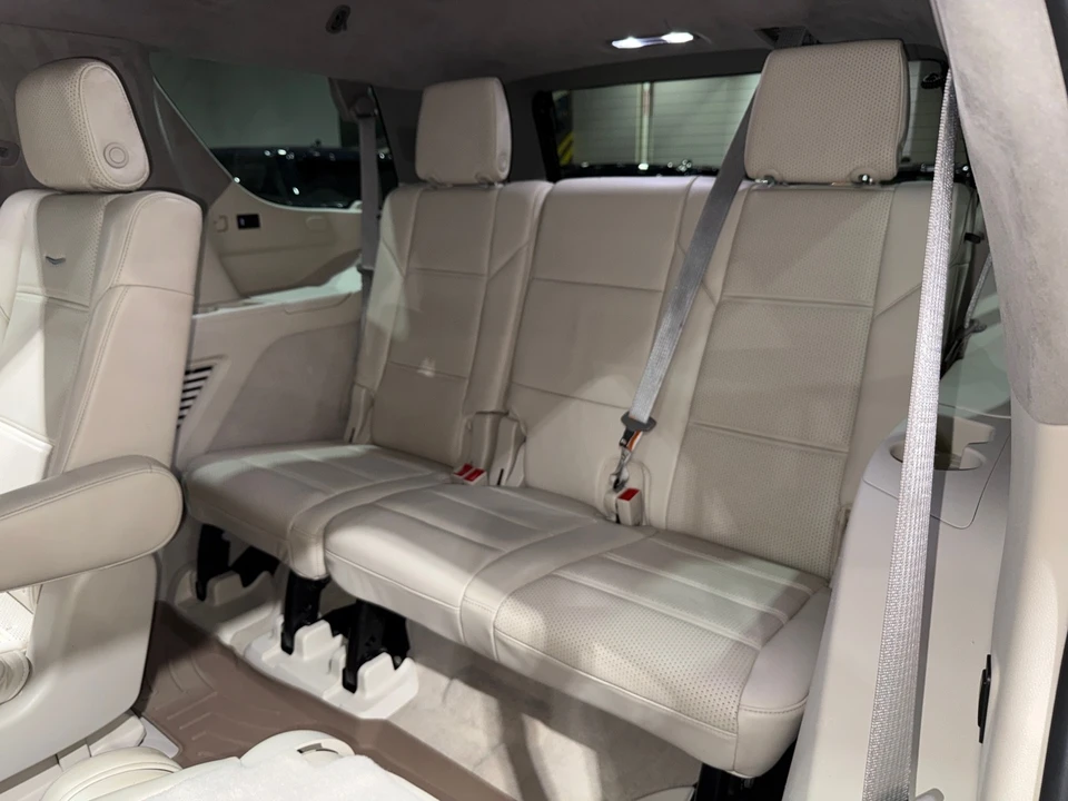 2021 Cadillac Escalade 5th Gen - Image 15 of 21