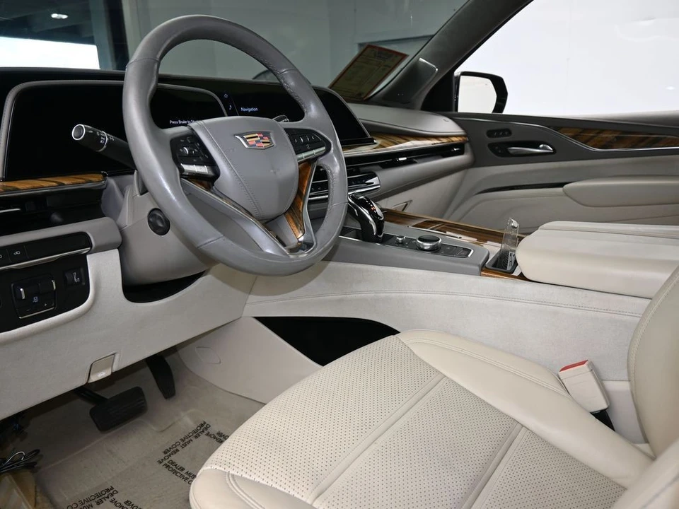 2021 Cadillac Escalade 5th Gen - Image 13 of 21