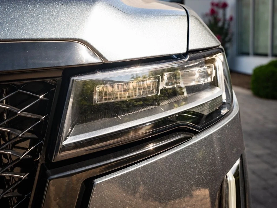 2021 Cadillac Escalade 5th Gen - Image 15 of 21