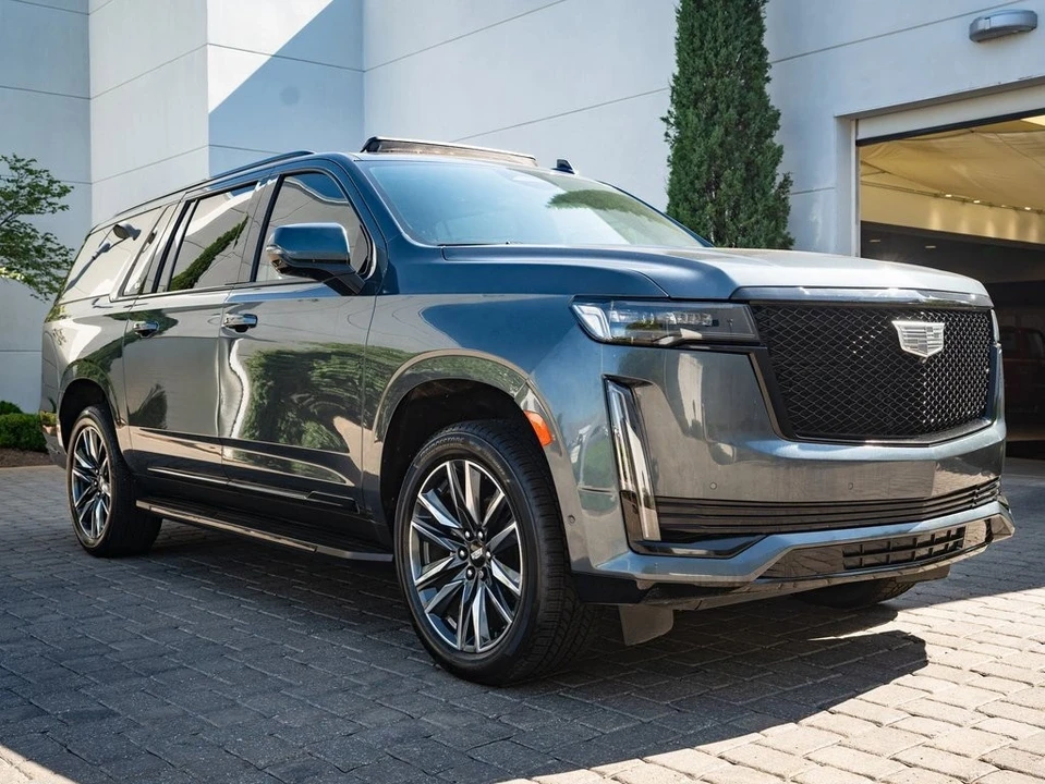 2021 Cadillac Escalade 5th Gen - Image 12 of 21