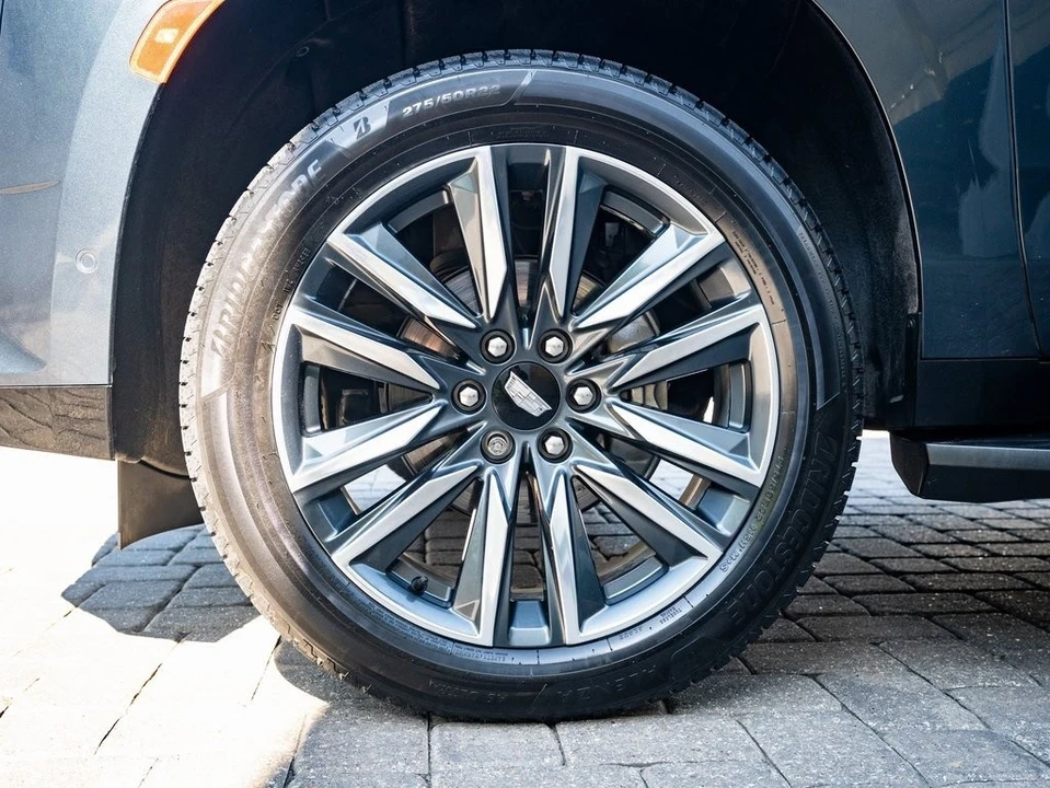 2021 Cadillac Escalade 5th Gen - Image 13 of 21
