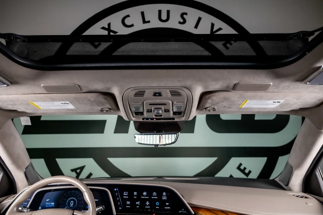 2021 Cadillac Escalade 5th Gen - Image 10 of 12