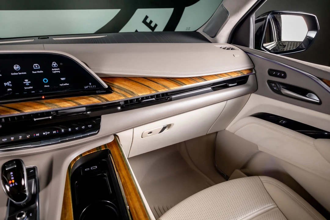 2021 Cadillac Escalade 5th Gen - Image 8 of 12