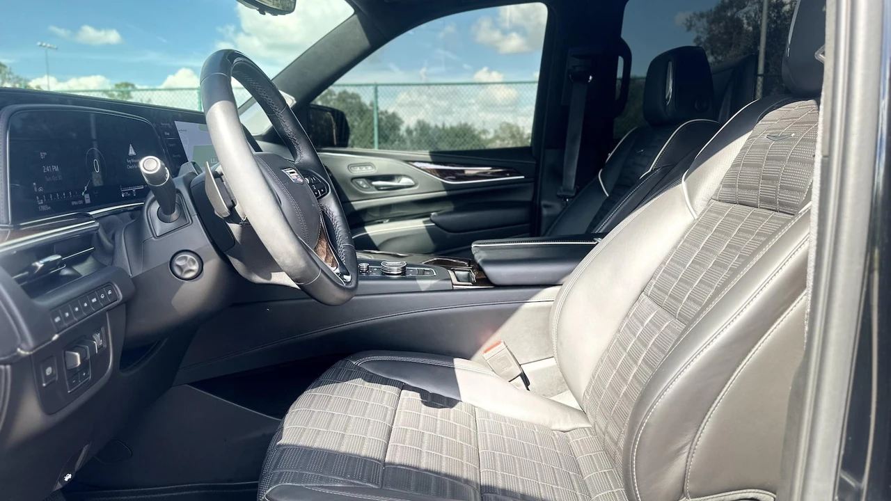 2021 Cadillac Escalade 5th Gen - Image 4 of 18