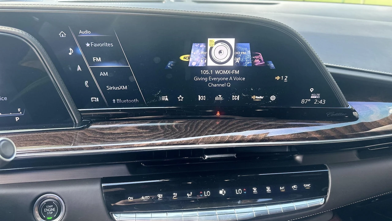 2021 Cadillac Escalade 5th Gen - Image 12 of 18
