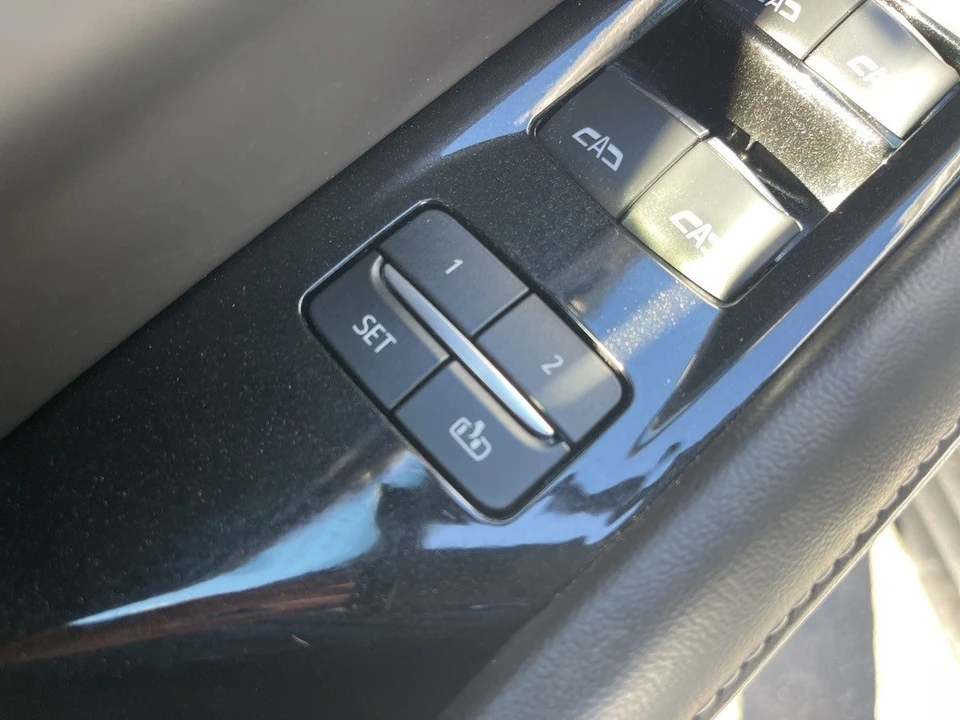 2021 Cadillac Escalade 5th Gen - Image 12 of 12