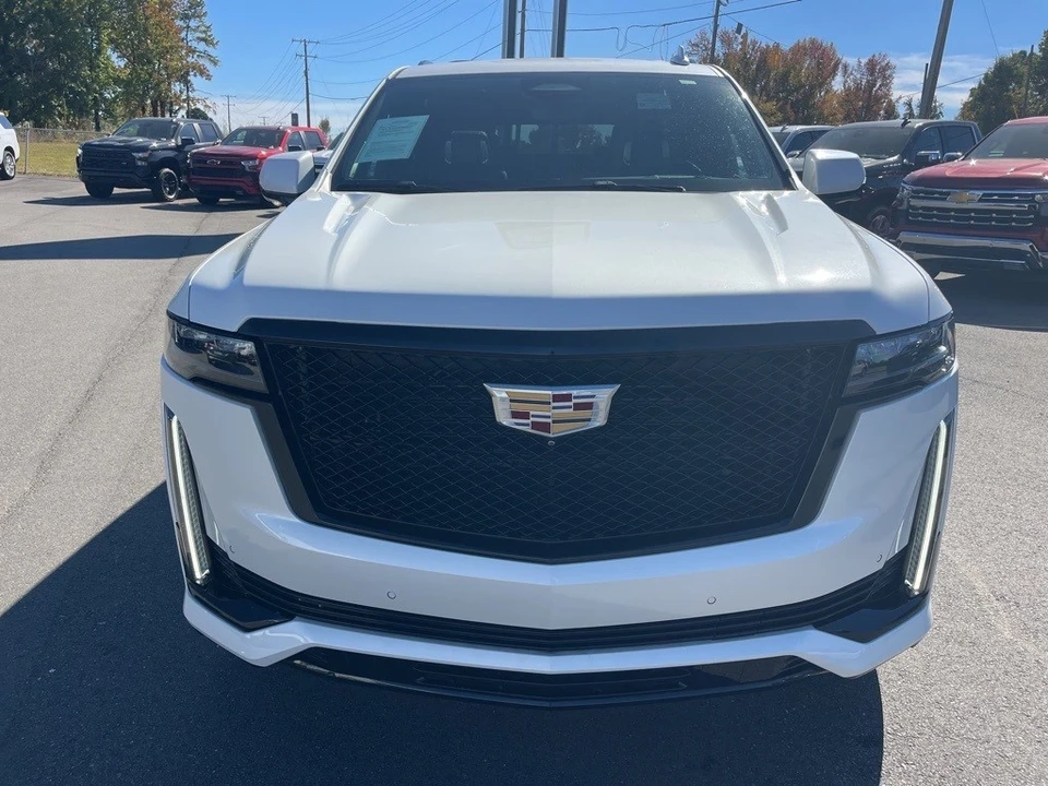 2021 Cadillac Escalade 5th Gen - Image 8 of 12