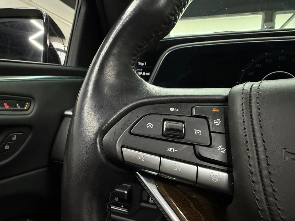 2021 Cadillac Escalade 5th Gen - Image 17 of 21