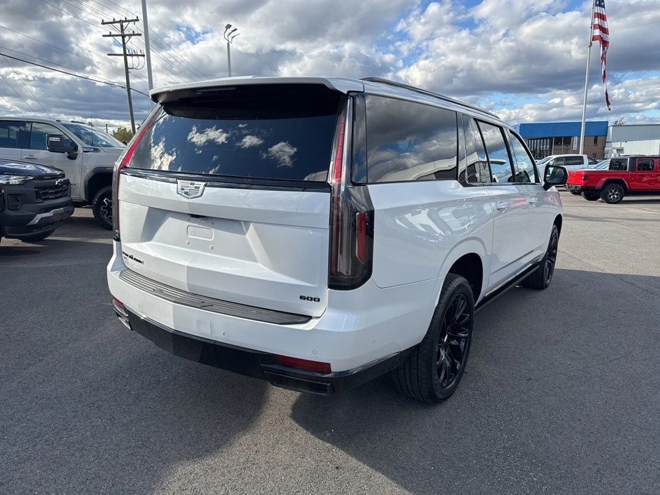 2021 Cadillac Escalade 5th Gen - Image 5 of 12