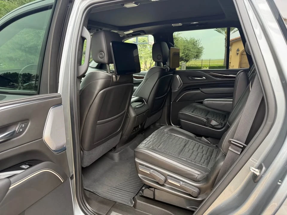 2021 Cadillac Escalade 5th Gen - Image 8 of 9