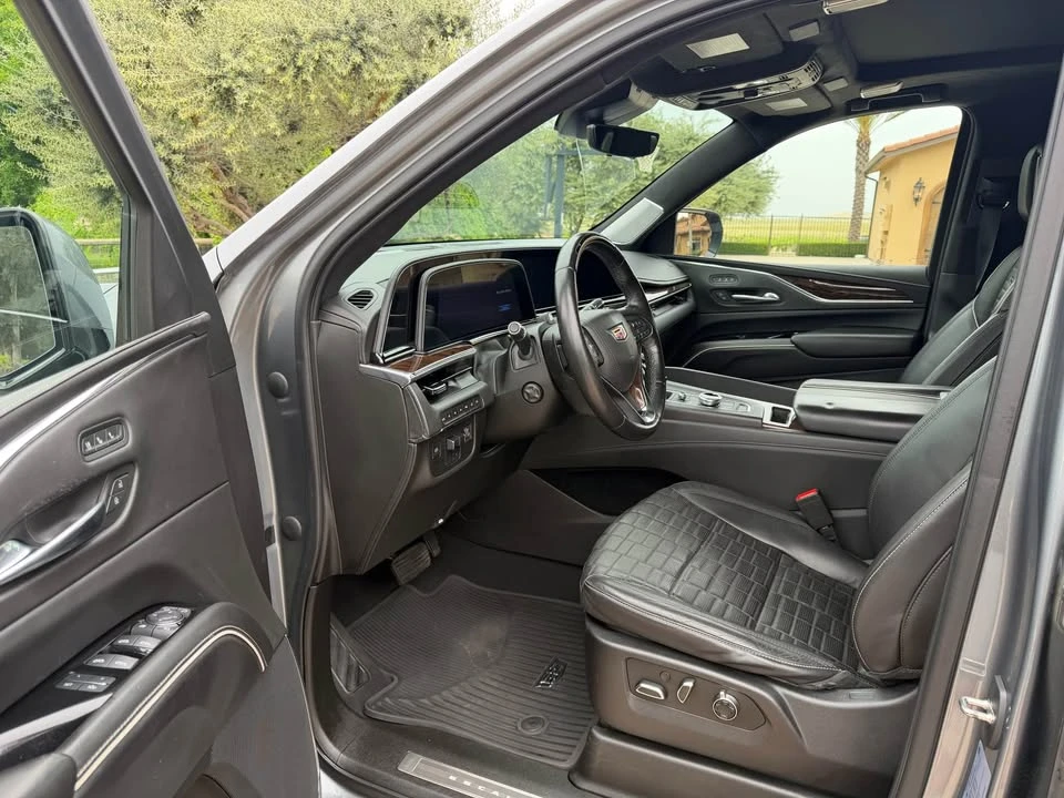 2021 Cadillac Escalade 5th Gen - Image 7 of 9