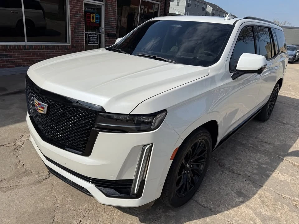 2021 Cadillac Escalade 5th Gen - Image 9 of 20