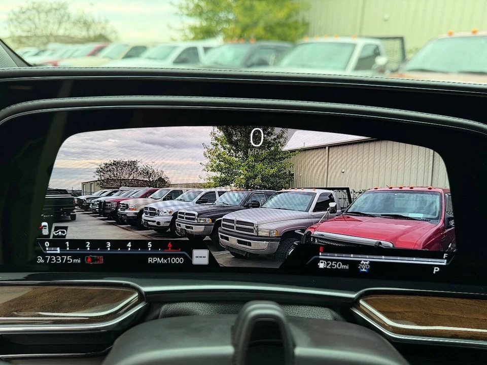 2021 Cadillac Escalade 5th Gen - Image 7 of 12