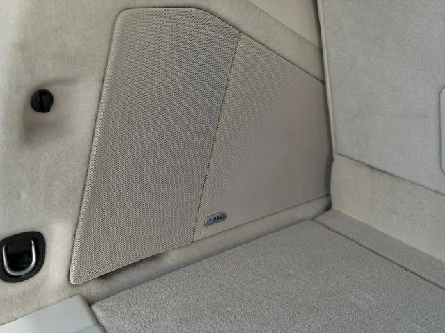 2021 Cadillac Escalade 5th Gen - Image 12 of 21