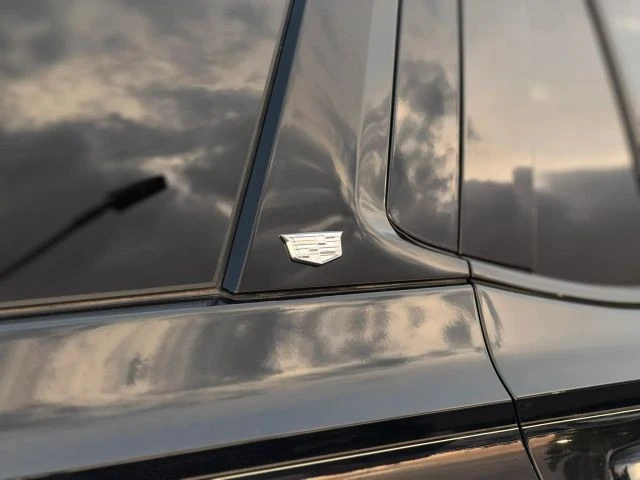 2021 Cadillac Escalade 5th Gen - Image 8 of 21