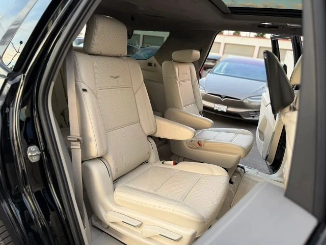 2021 Cadillac Escalade 5th Gen - Image 14 of 21
