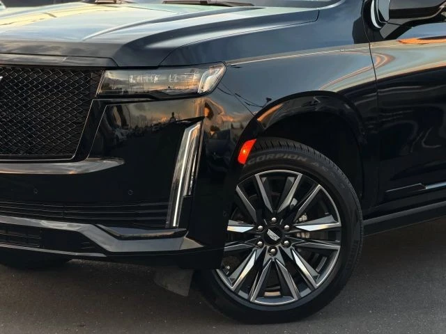 2021 Cadillac Escalade 5th Gen - Image 2 of 21
