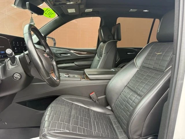 2021 Cadillac Escalade 5th Gen - Image 17 of 21