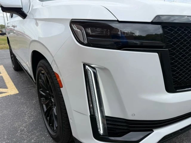 2021 Cadillac Escalade 5th Gen - Image 13 of 21