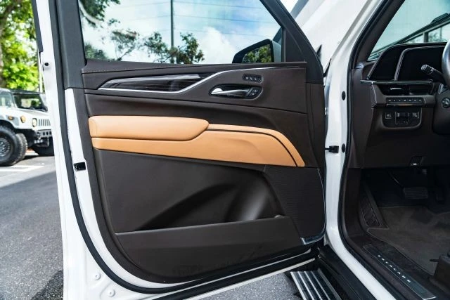 2021 Cadillac Escalade 5th Gen - Image 9 of 21