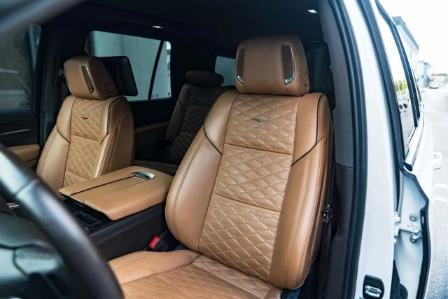 2021 Cadillac Escalade 5th Gen - Image 13 of 21