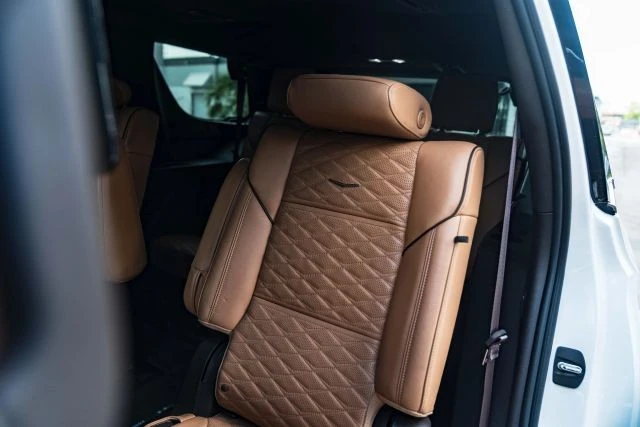 2021 Cadillac Escalade 5th Gen - Image 15 of 21