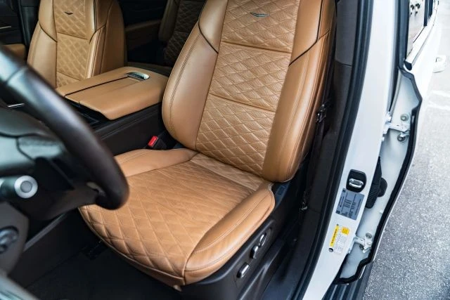 2021 Cadillac Escalade 5th Gen - Image 14 of 21