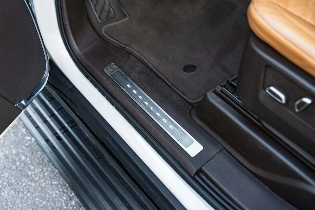2021 Cadillac Escalade 5th Gen - Image 8 of 21
