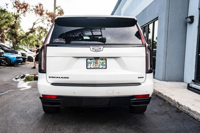 2021 Cadillac Escalade 5th Gen - Image 9 of 21
