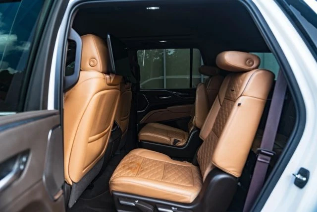 2021 Cadillac Escalade 5th Gen - Image 17 of 21