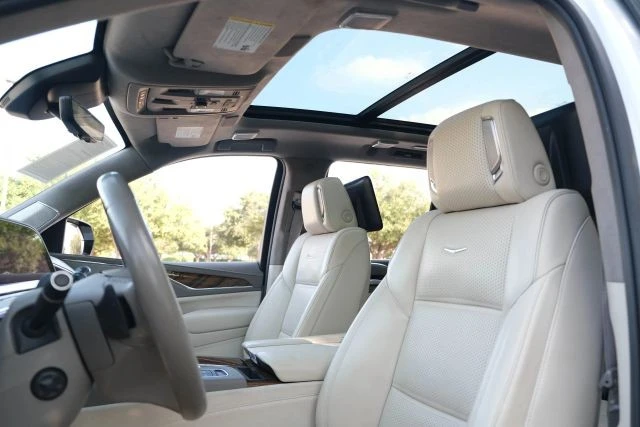 2021 Cadillac Escalade 5th Gen - Image 21 of 21