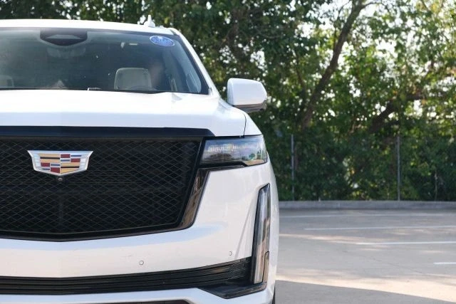 2021 Cadillac Escalade 5th Gen - Image 4 of 21