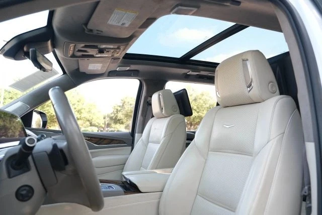 2021 Cadillac Escalade 5th Gen - Image 21 of 21