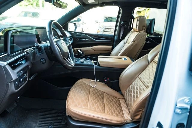 2021 Cadillac Escalade 5th Gen - Image 20 of 21