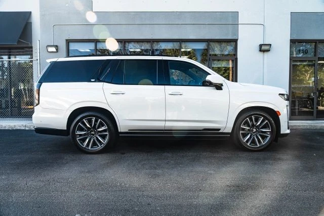 2021 Cadillac Escalade 5th Gen - Image 7 of 12