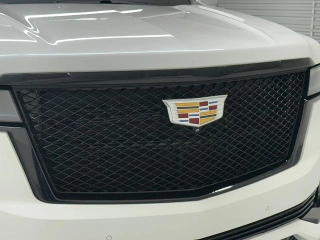 2021 Cadillac Escalade 5th Gen - Image 16 of 21