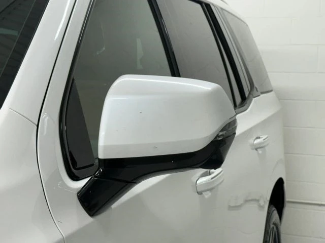 2021 Cadillac Escalade 5th Gen - Image 17 of 21