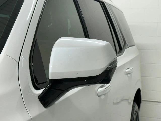 2021 Cadillac Escalade 5th Gen - Image 17 of 21