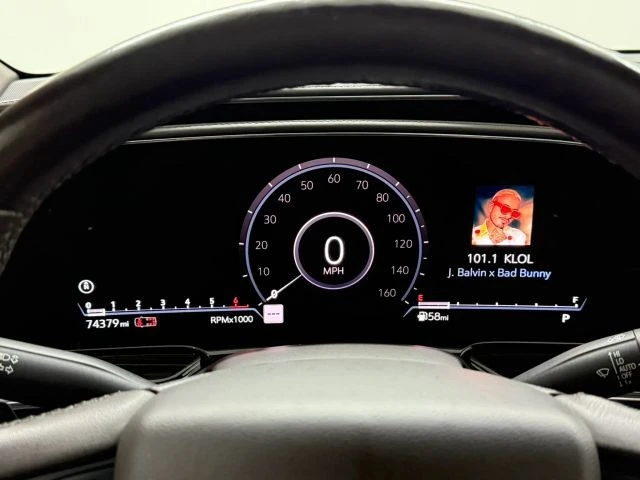 2021 Cadillac Escalade 5th Gen - Image 19 of 21