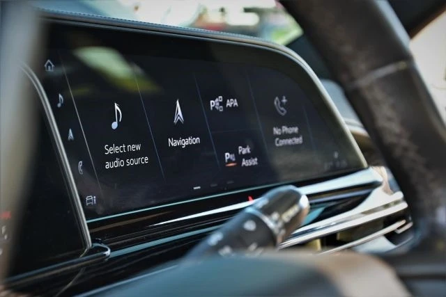 2021 Cadillac Escalade 5th Gen - Image 11 of 21